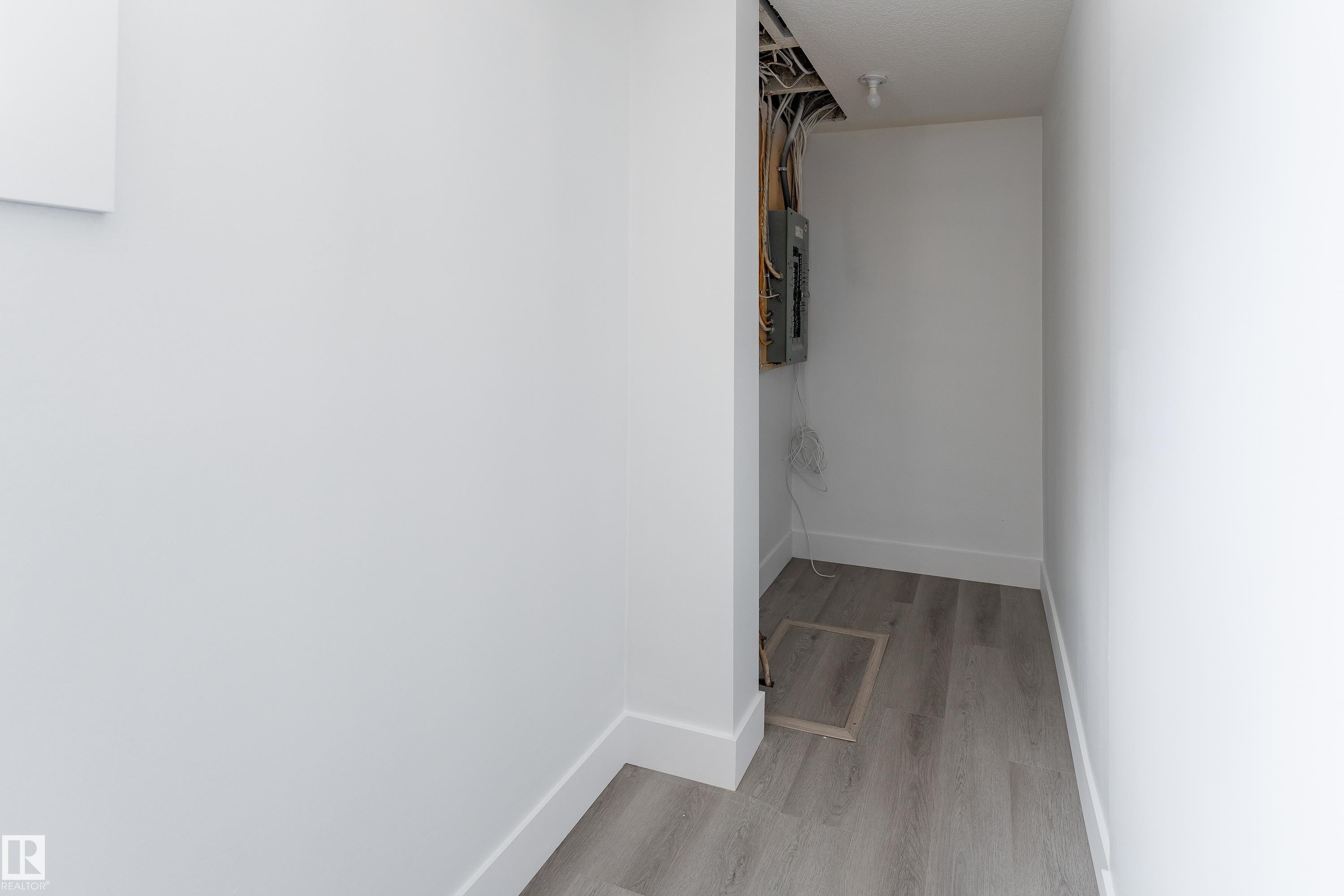 11844 St Albert Trail, Edmonton, AB - Indoor Photo Showing Other Room