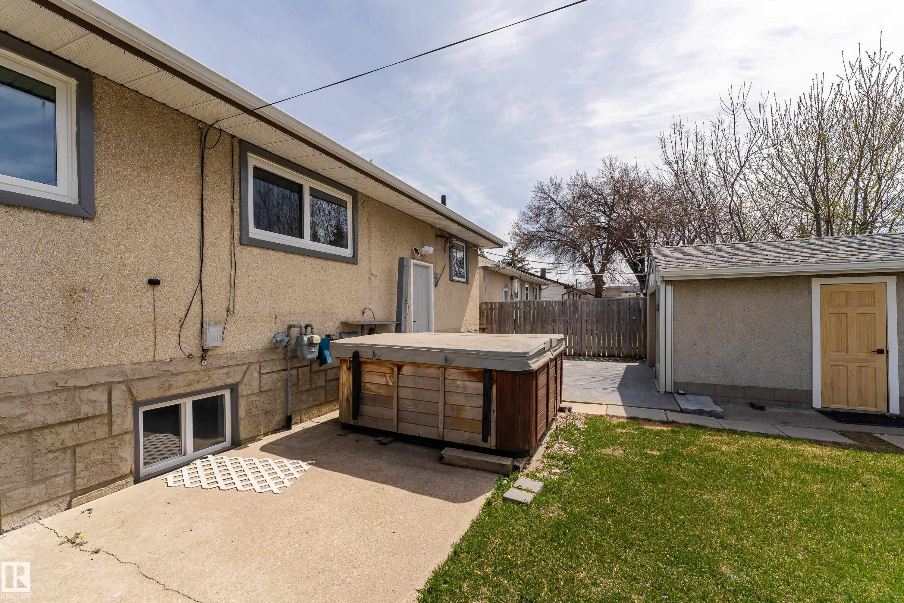 11844 St Albert Trail, Edmonton, AB - Outdoor With Exterior