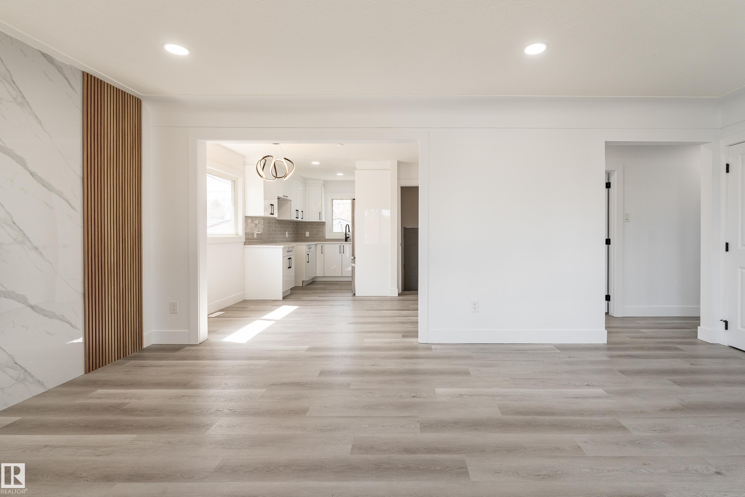 11844 St Albert Trail, Edmonton, AB - Indoor