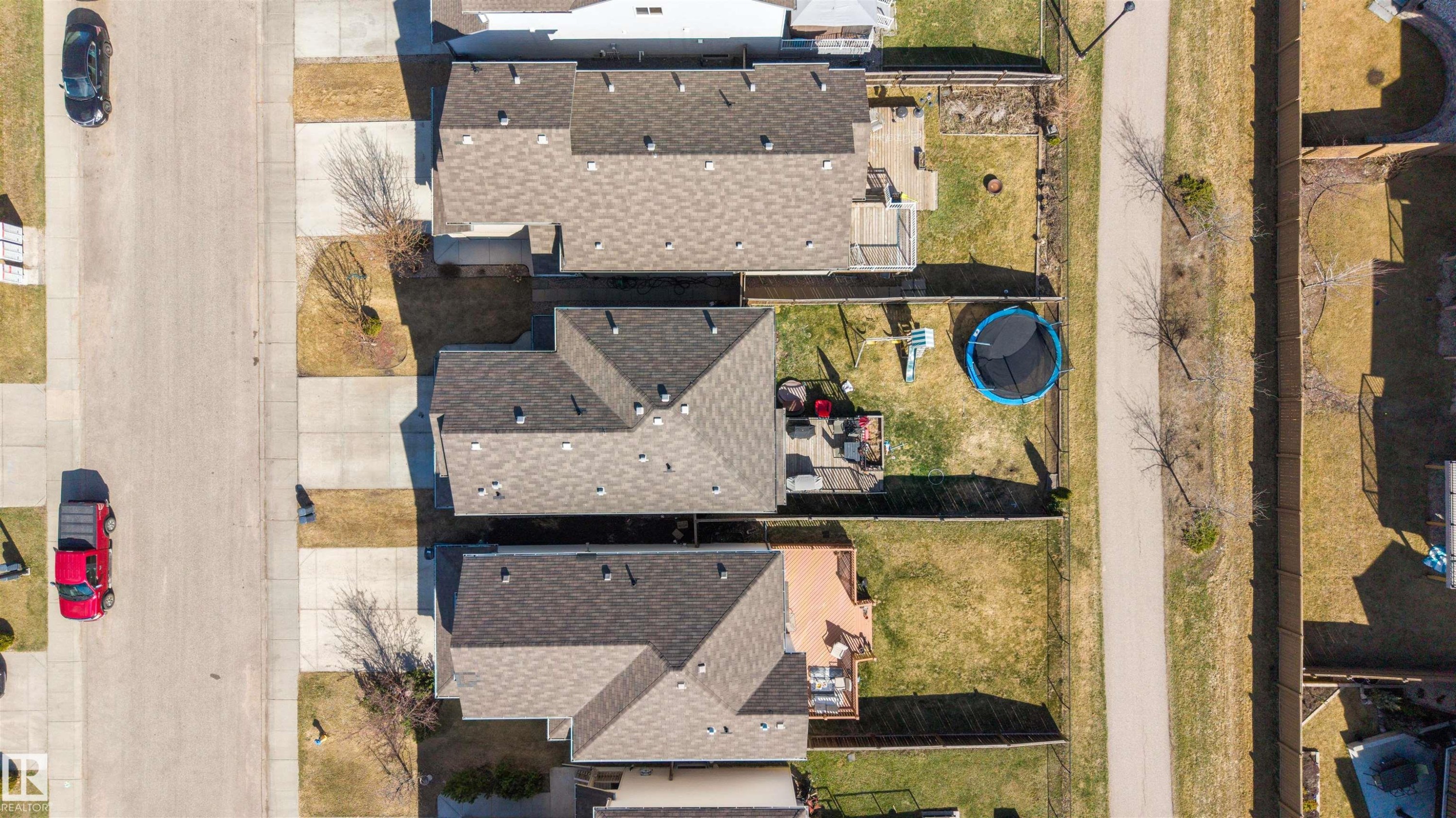 Image quality insufficient for description - 6115 18 Avenue, Edmonton, AB - Outdoor