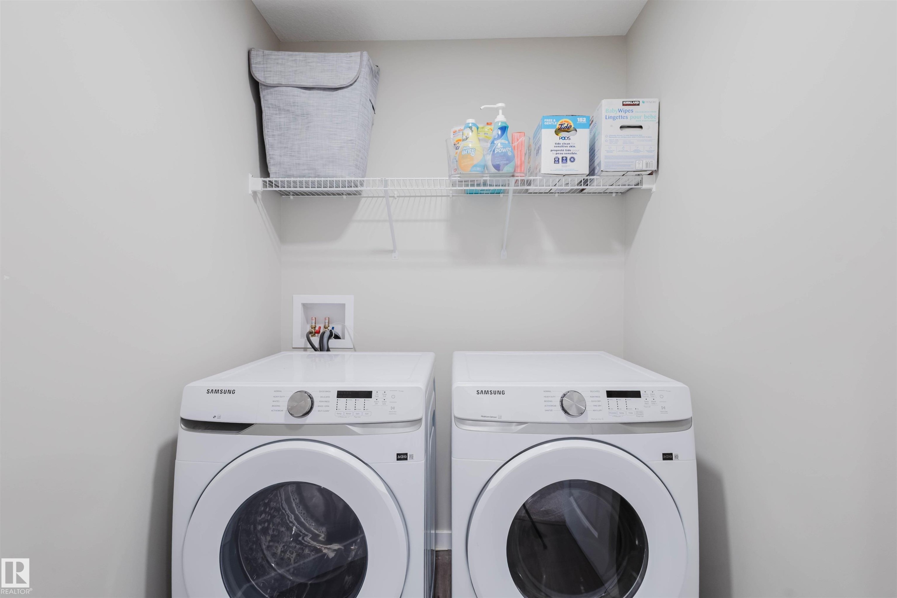 5612 Hawthorn Way, Edmonton, AB - Indoor Photo Showing Laundry Room