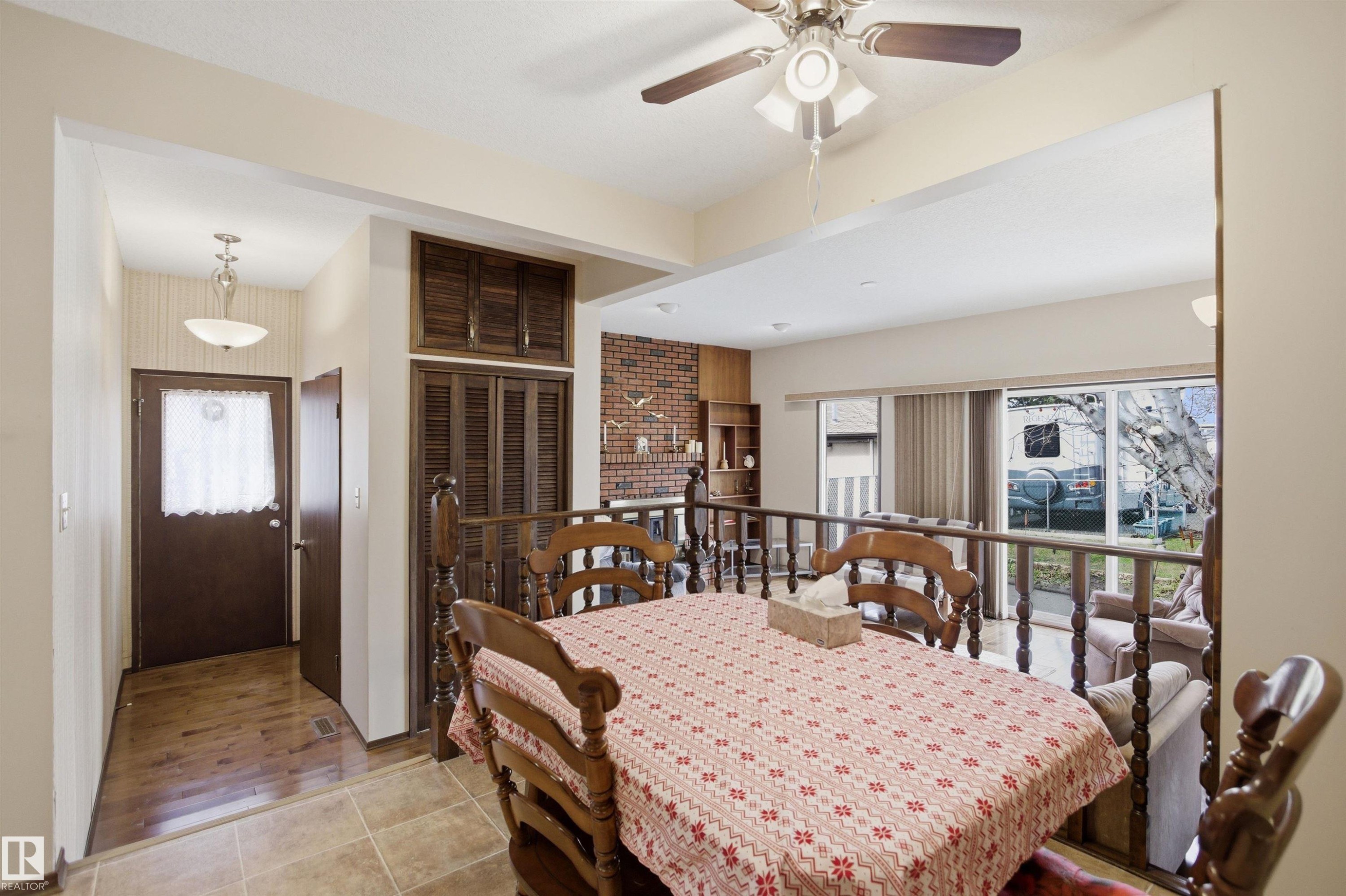 13222 116 Street, Edmonton, AB - Indoor Photo Showing Dining Room