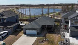 521 GRANDIN Drive Morinville, AB T8R 0E3