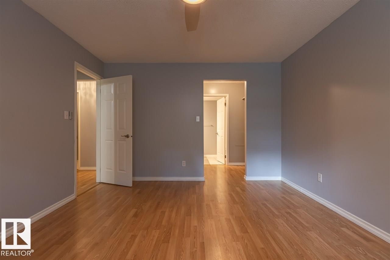 108 9010 106 Avenue, Edmonton, AB - Indoor Photo Showing Other Room
