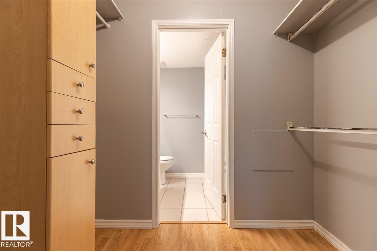 108 9010 106 Avenue, Edmonton, AB - Indoor