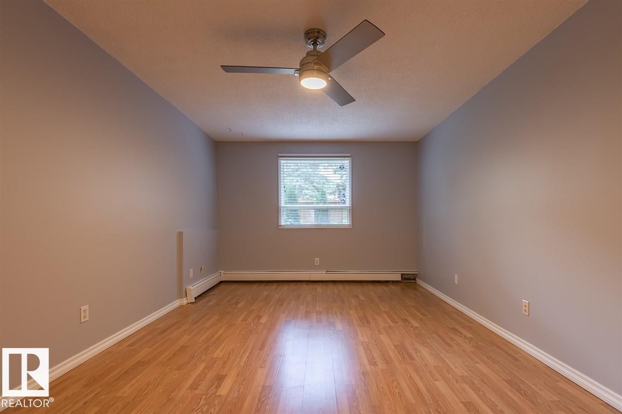 108 9010 106 Avenue, Edmonton, AB - Indoor Photo Showing Other Room