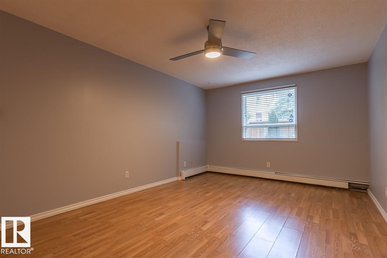 108 9010 106 Avenue, Edmonton, AB - Indoor Photo Showing Other Room