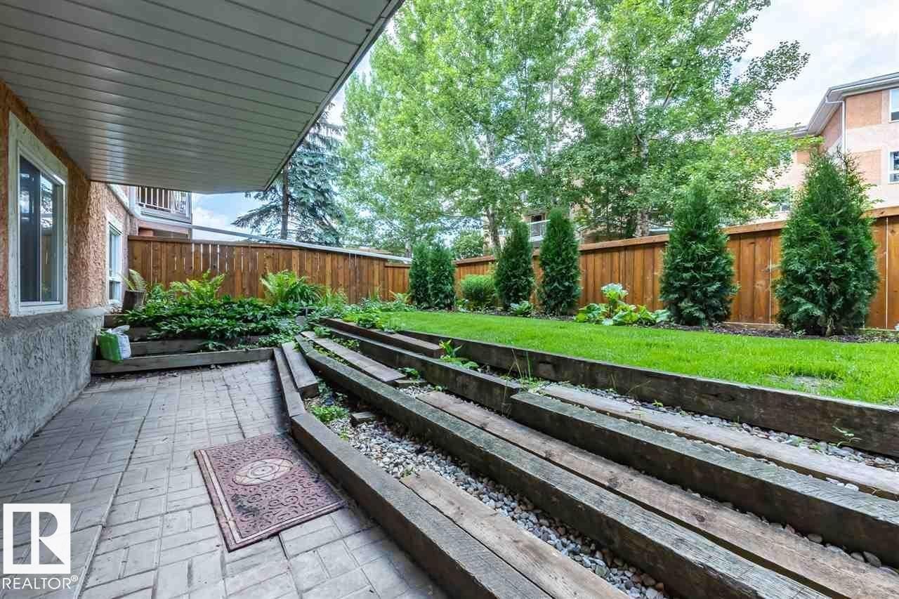 108 9010 106 Avenue, Edmonton, AB - Outdoor