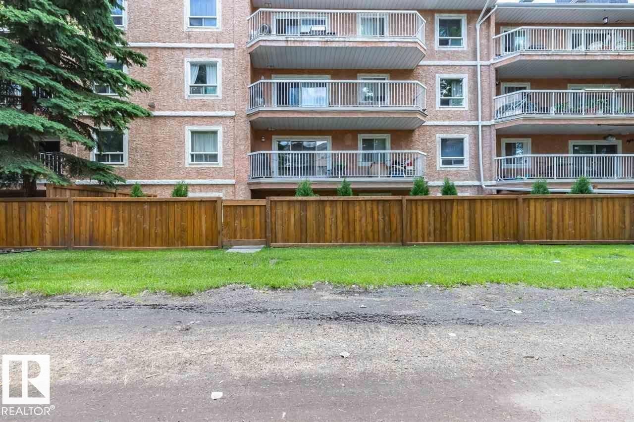 108 9010 106 Avenue, Edmonton, AB - Outdoor
