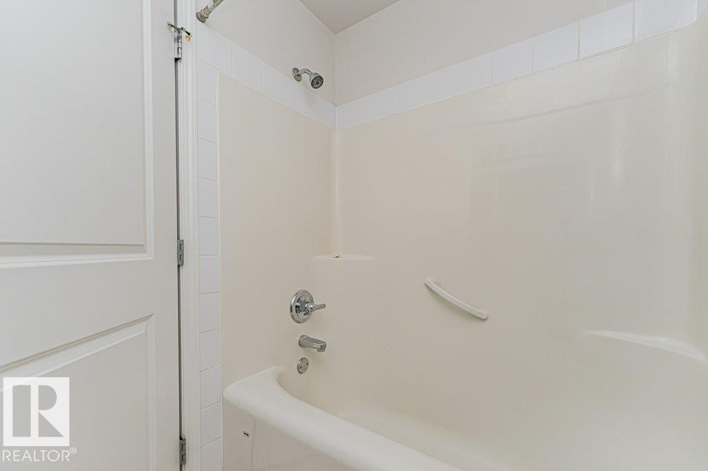 316 245 Edwards Drive, Edmonton, AB - Indoor Photo Showing Bathroom