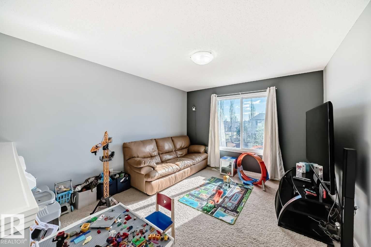 227 Avena Circle, Leduc, AB - Indoor Photo Showing Other Room