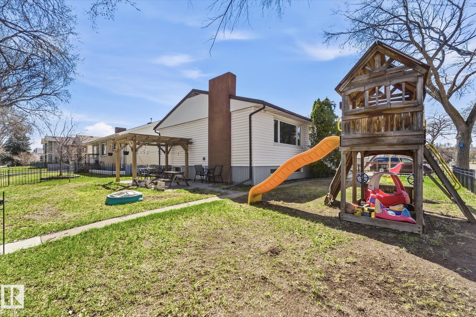 5703 119 Avenue, Edmonton, AB - Outdoor