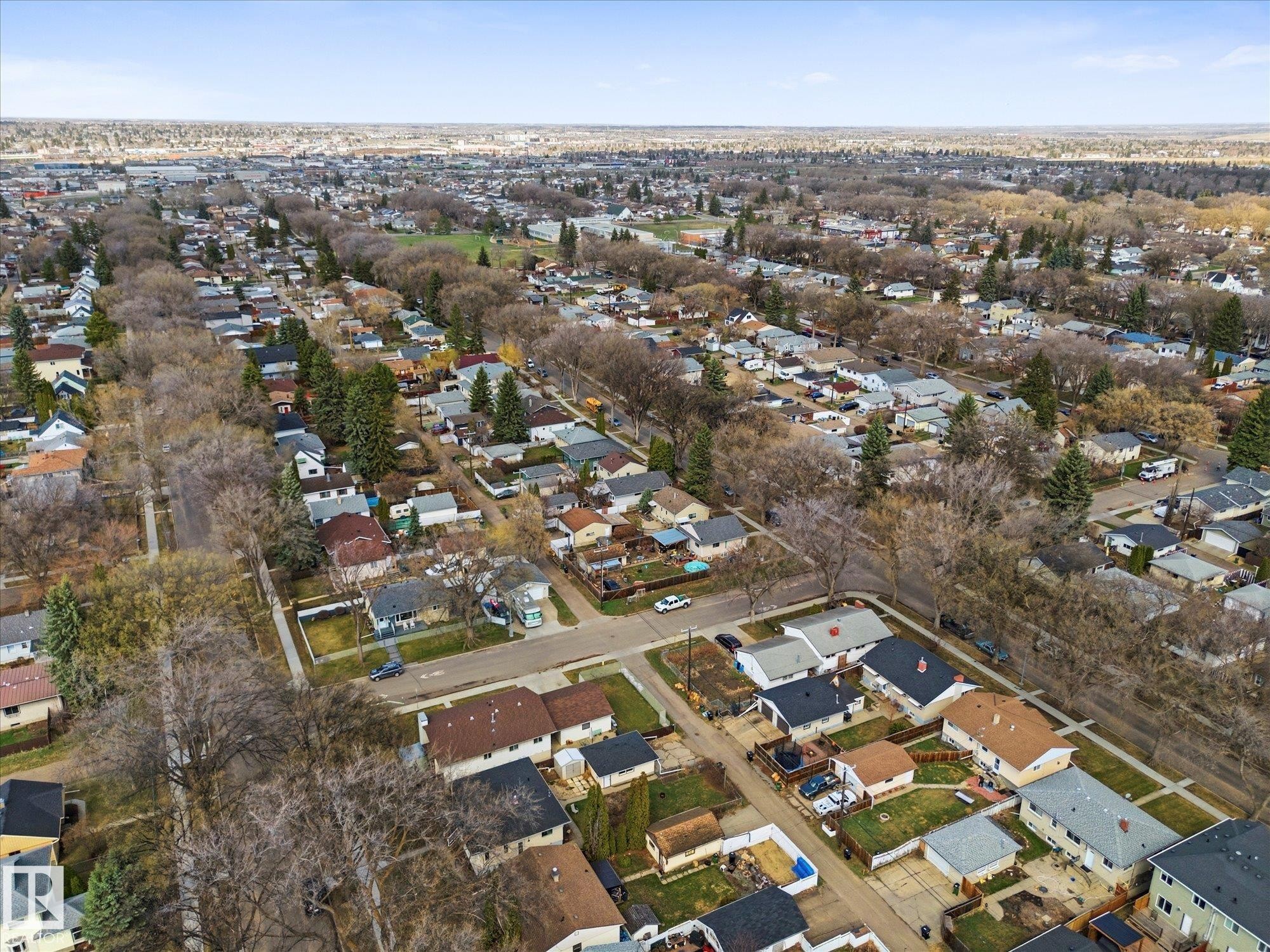 5703 119 Avenue, Edmonton, AB - Outdoor With View