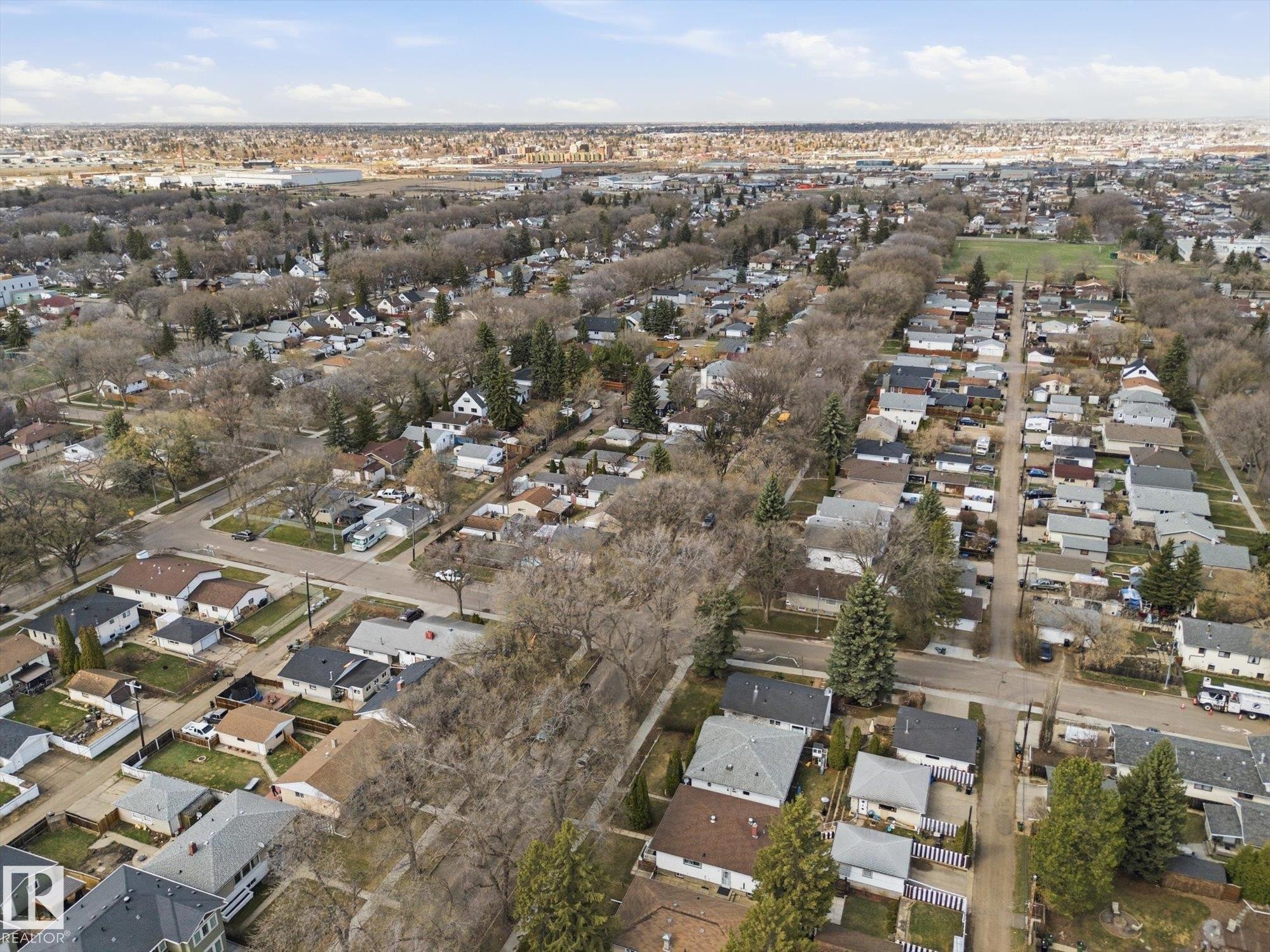 5703 119 Avenue, Edmonton, AB - Outdoor With View