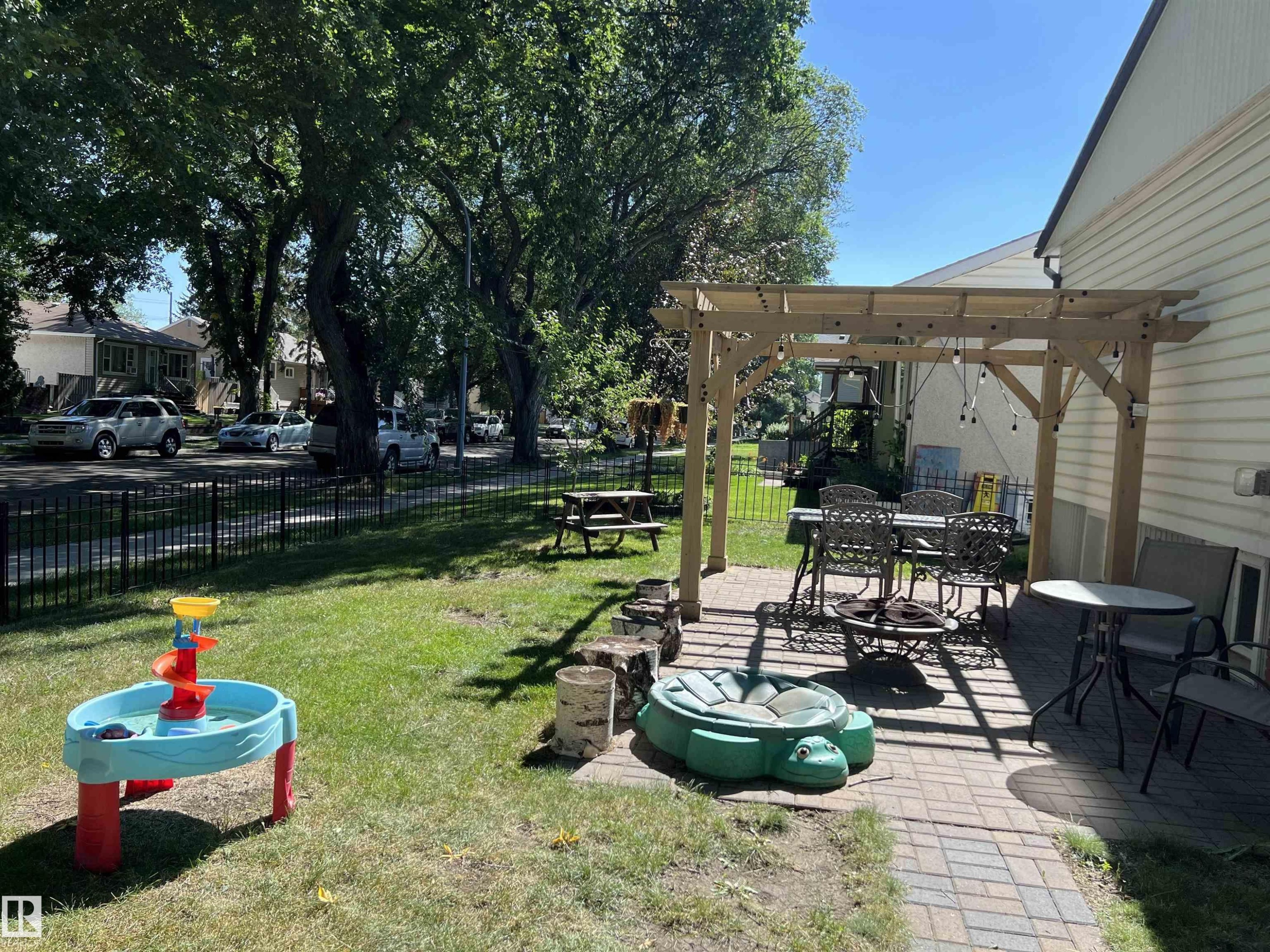 5703 119 Avenue, Edmonton, AB - Outdoor