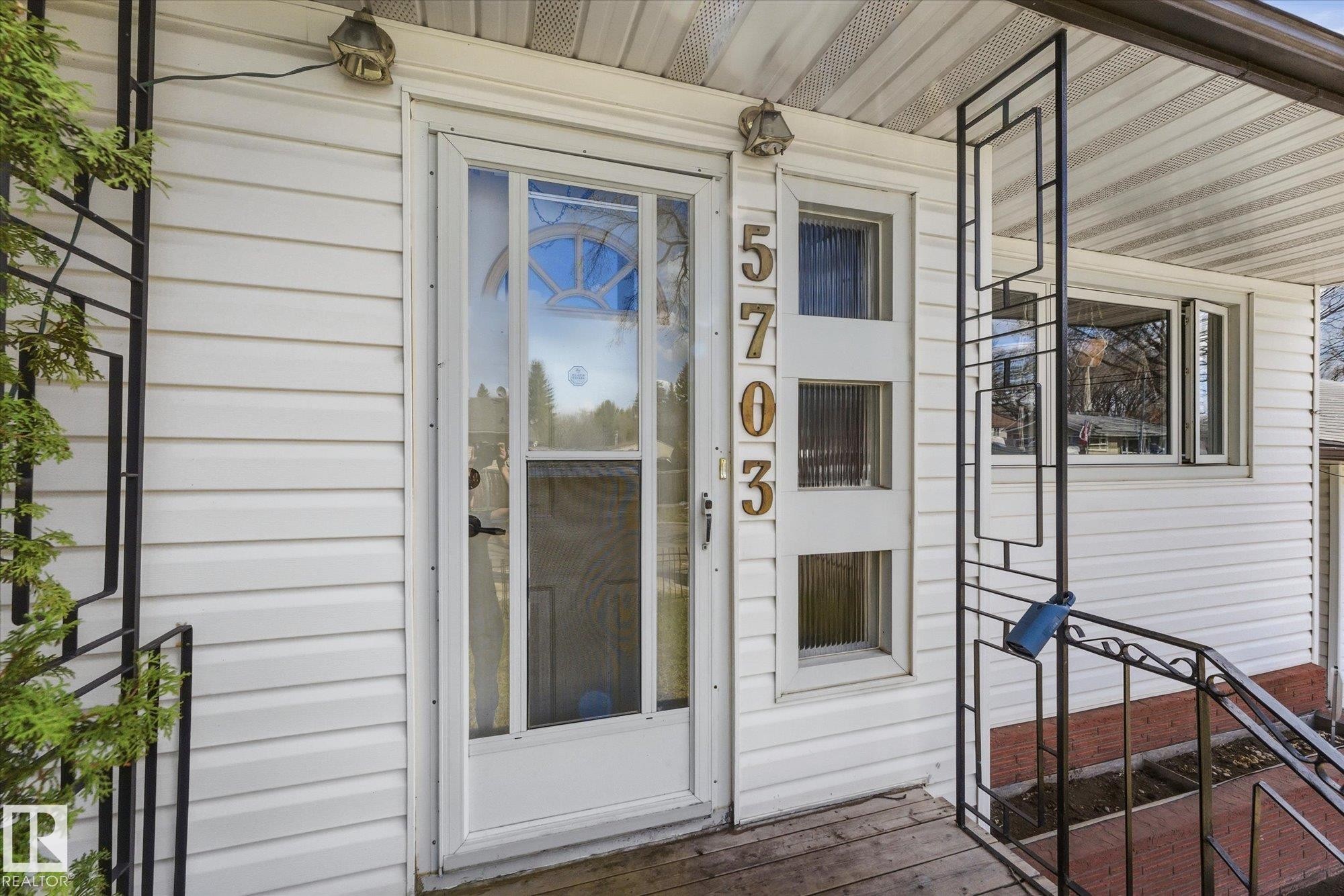 5703 119 Avenue, Edmonton, AB - Outdoor With Exterior