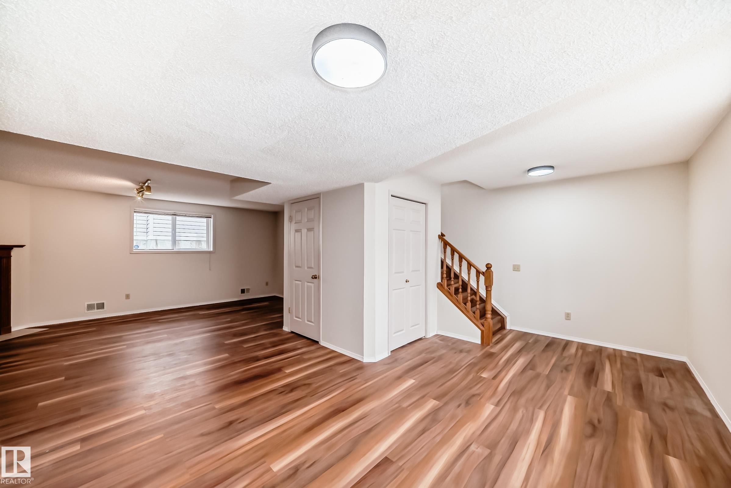 13519 32 Street, Edmonton, AB - Indoor