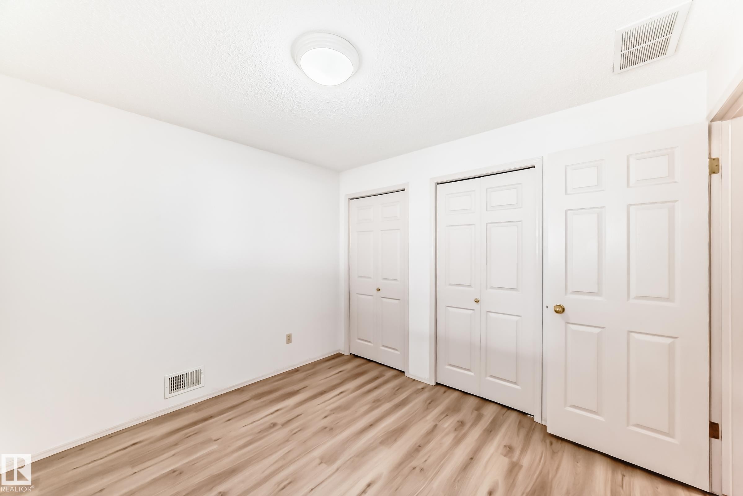 13519 32 Street, Edmonton, AB - Indoor Photo Showing Other Room