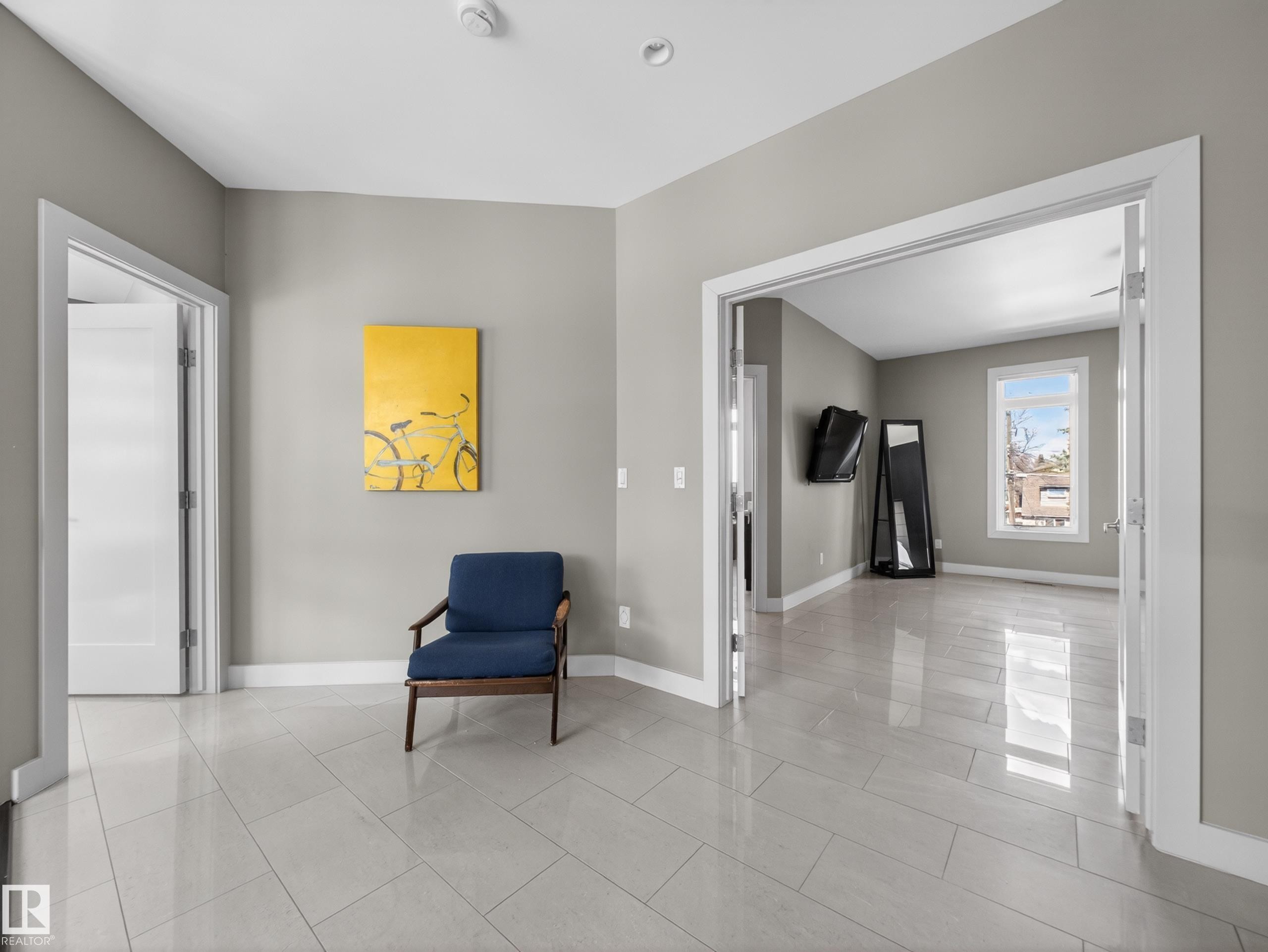10650 66 Avenue, Edmonton, AB - Indoor Photo Showing Other Room