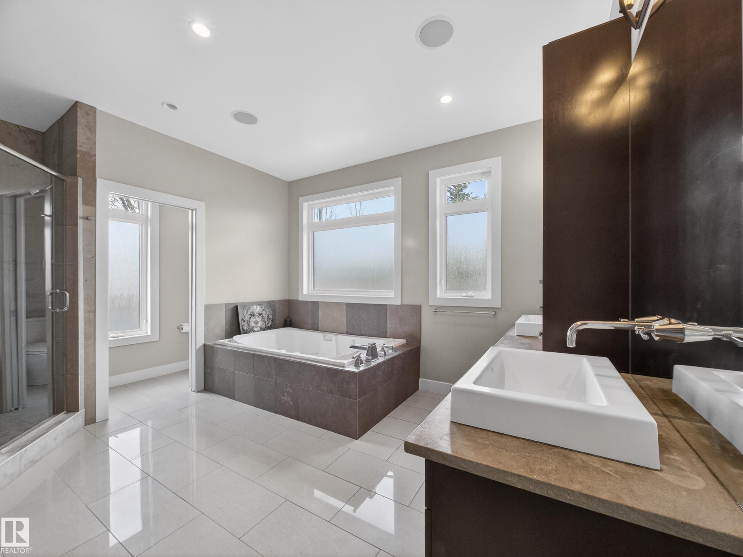 10650 66 Avenue, Edmonton, AB - Indoor Photo Showing Bathroom