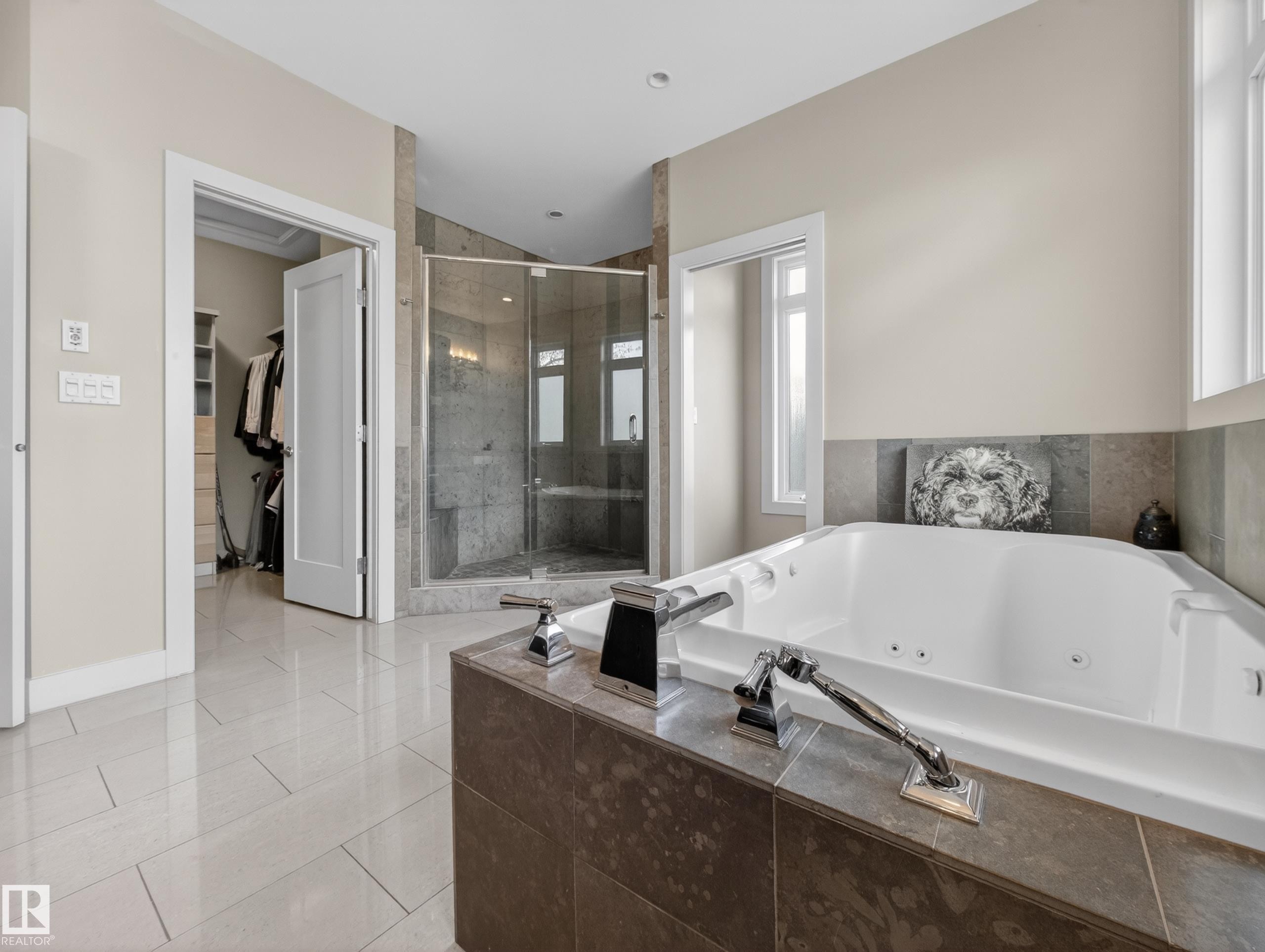 10650 66 Avenue, Edmonton, AB - Indoor Photo Showing Bathroom
