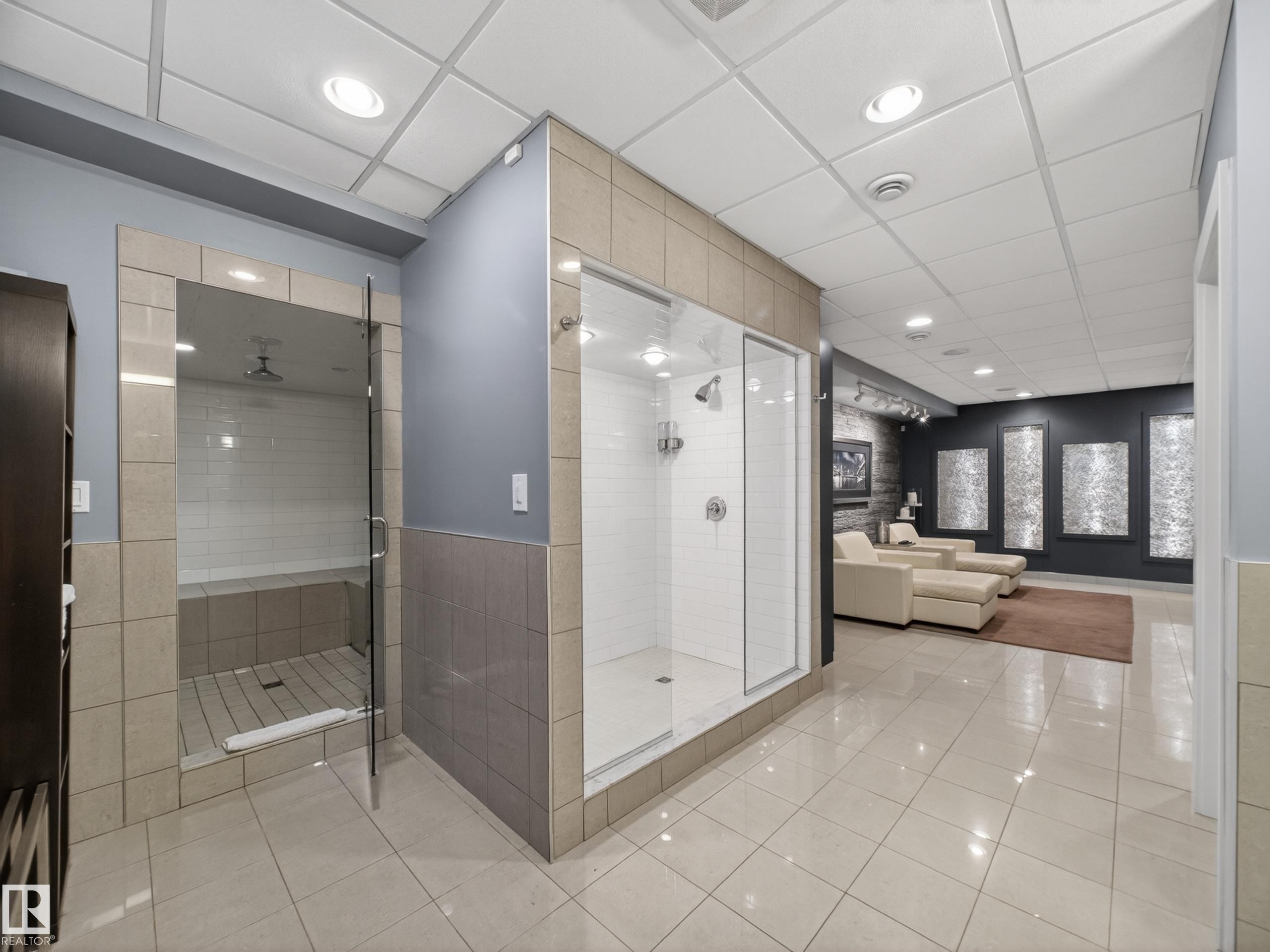10650 66 Avenue, Edmonton, AB - Indoor