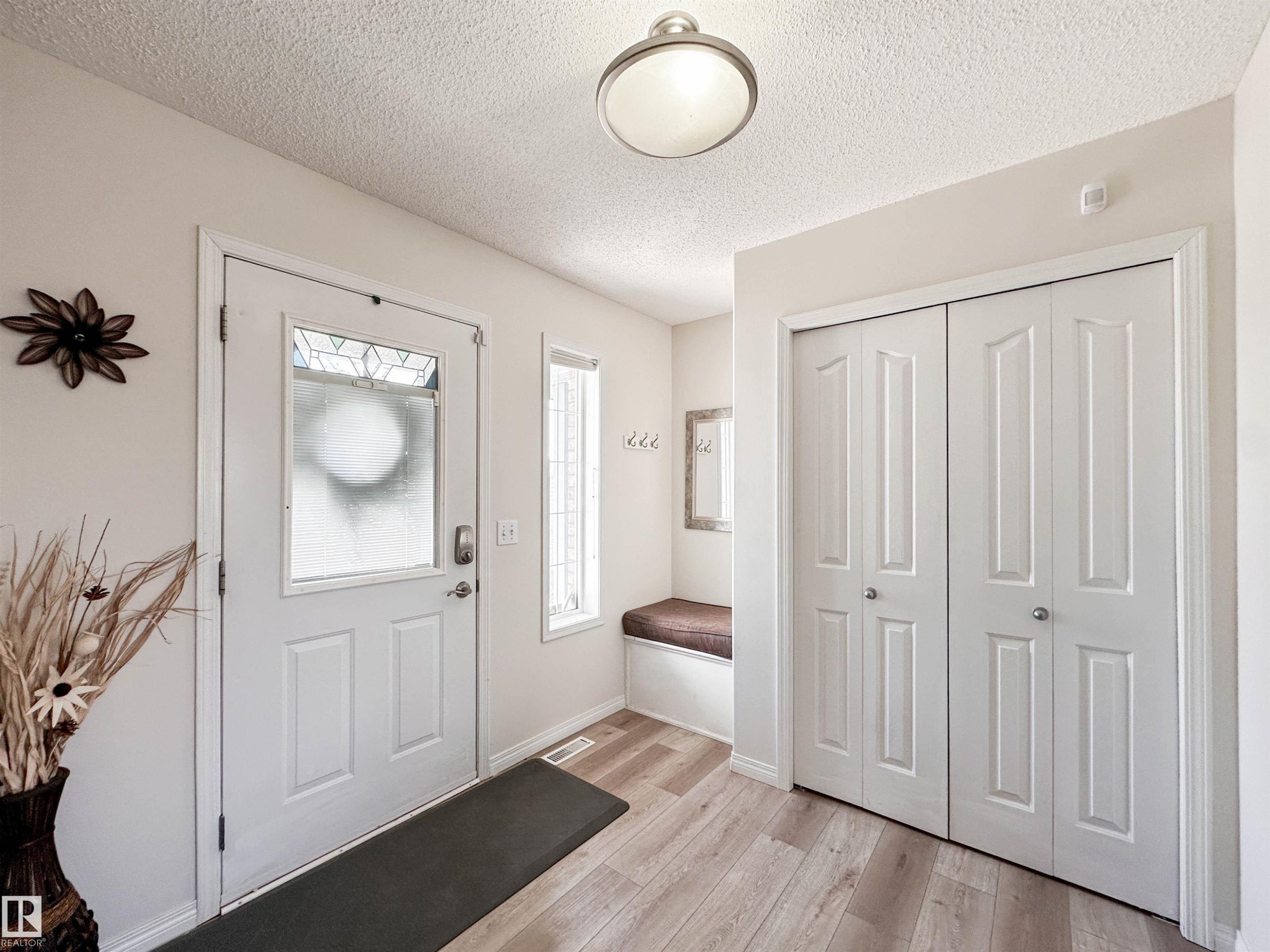 6 Norfolk Close, St. Albert, AB - Indoor Photo Showing Other Room
