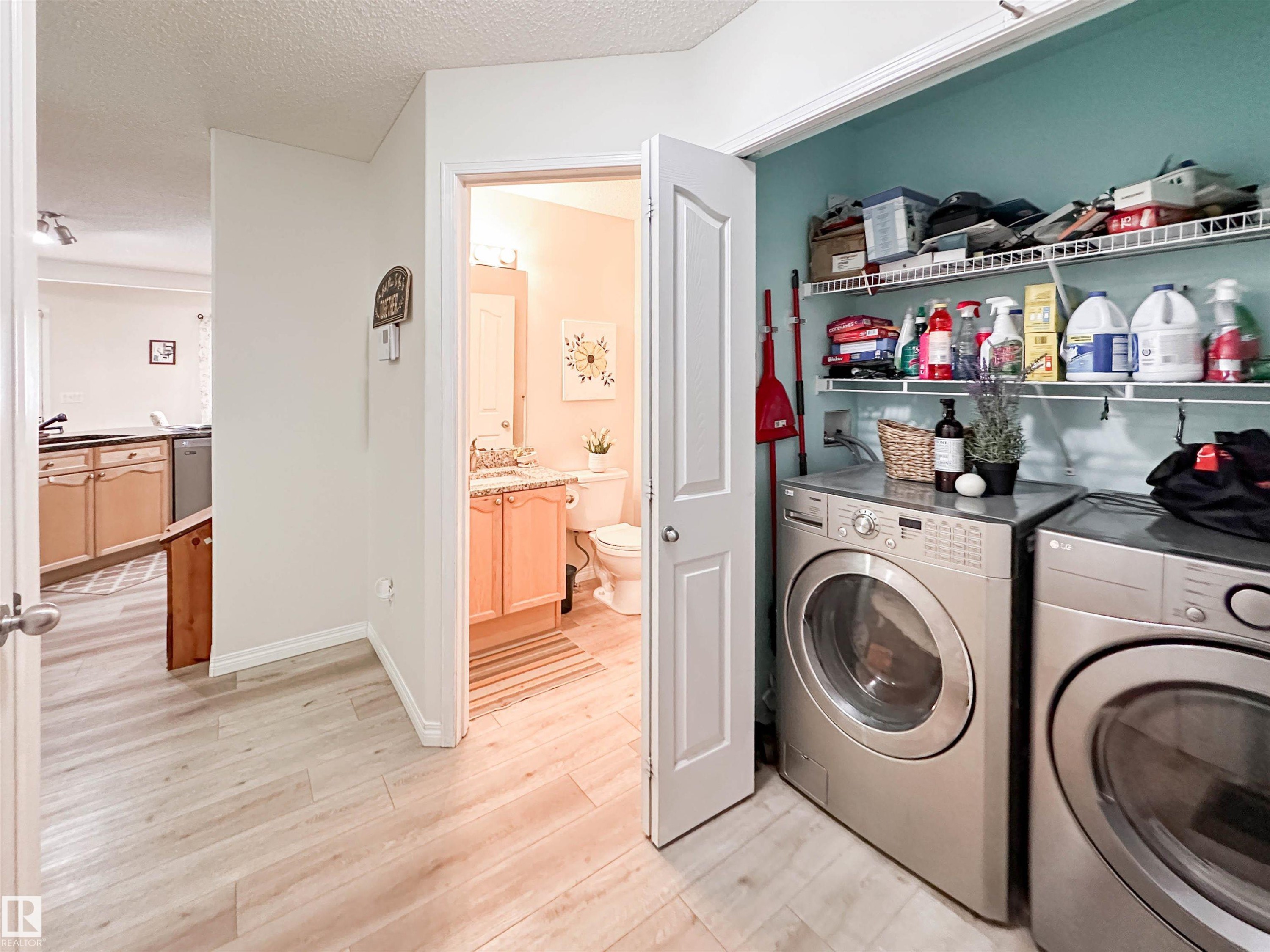6 Norfolk Close, St. Albert, AB - Indoor Photo Showing Laundry Room