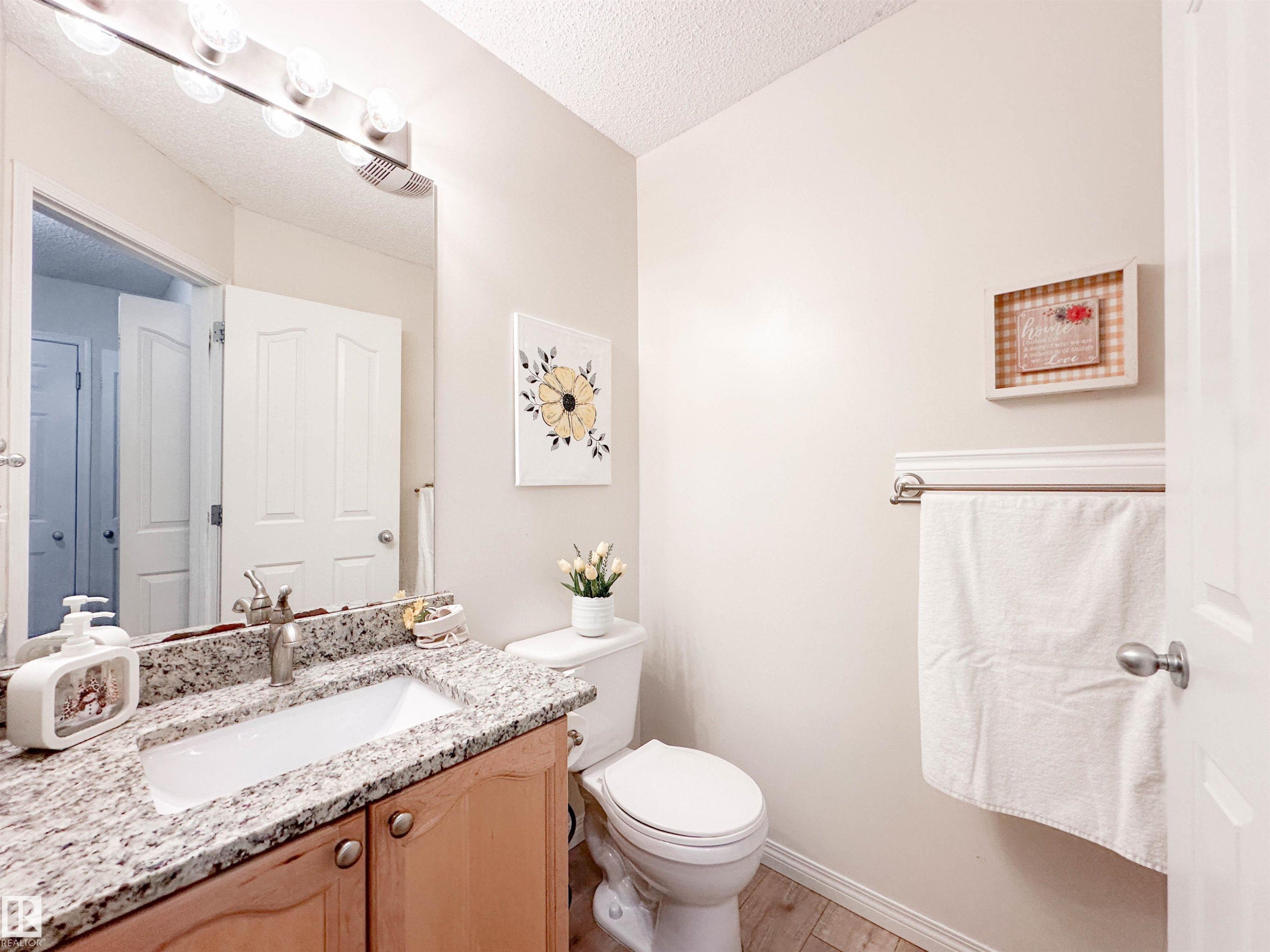 6 Norfolk Close, St. Albert, AB - Indoor Photo Showing Bathroom