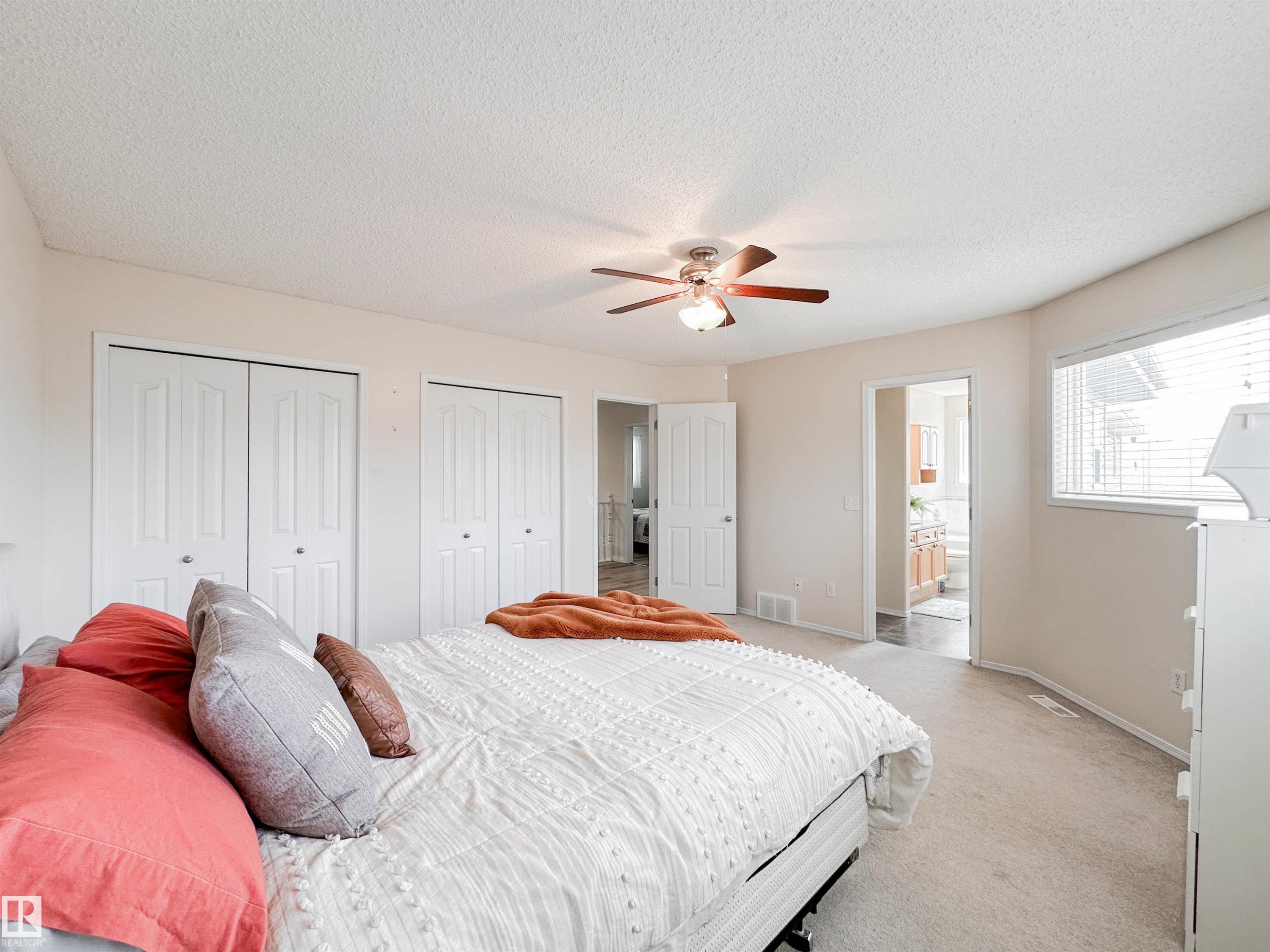 6 Norfolk Close, St. Albert, AB - Indoor Photo Showing Bedroom