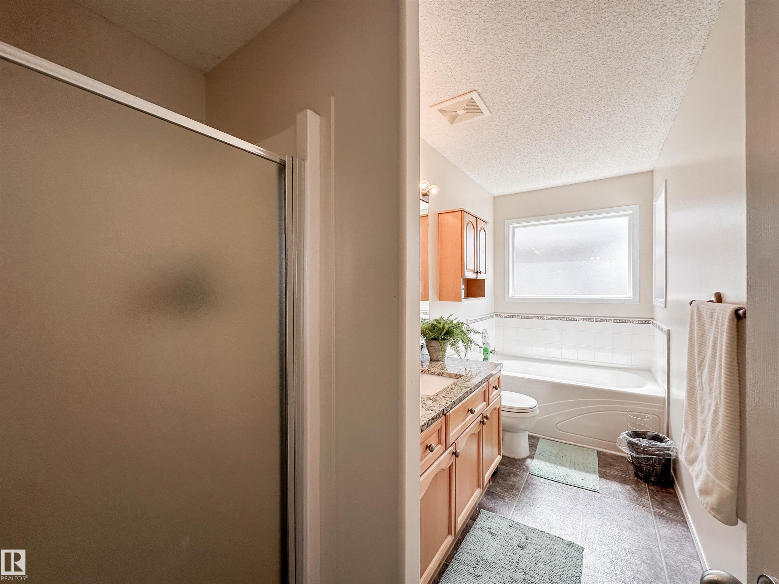6 Norfolk Close, St. Albert, AB - Indoor Photo Showing Other Room
