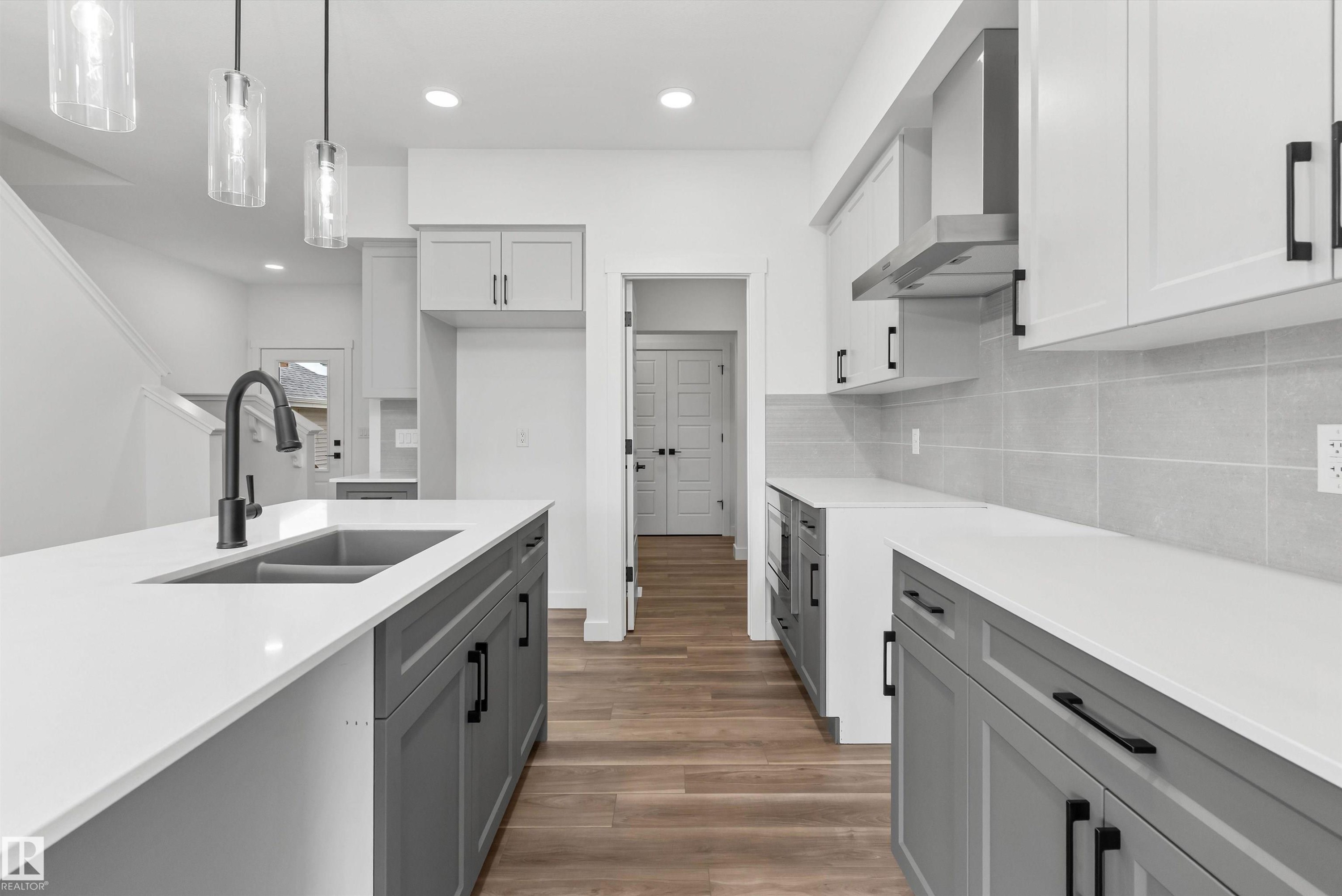 1060 Cristall Crescent, Edmonton, AB