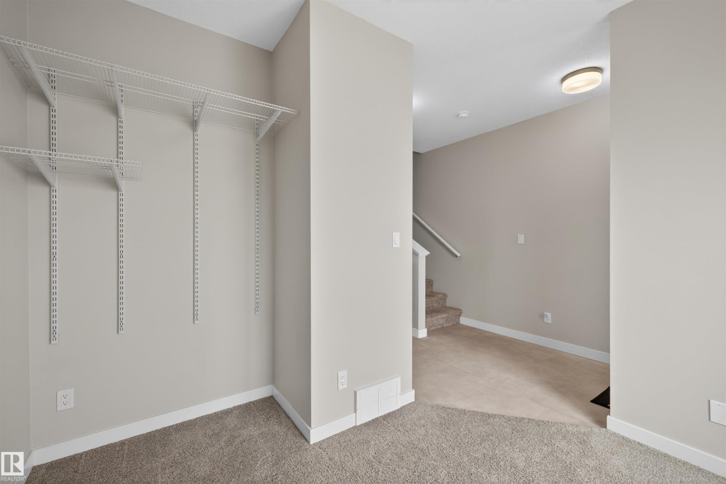 8 2560 Pegasus Boulevard, Edmonton, AB - Indoor