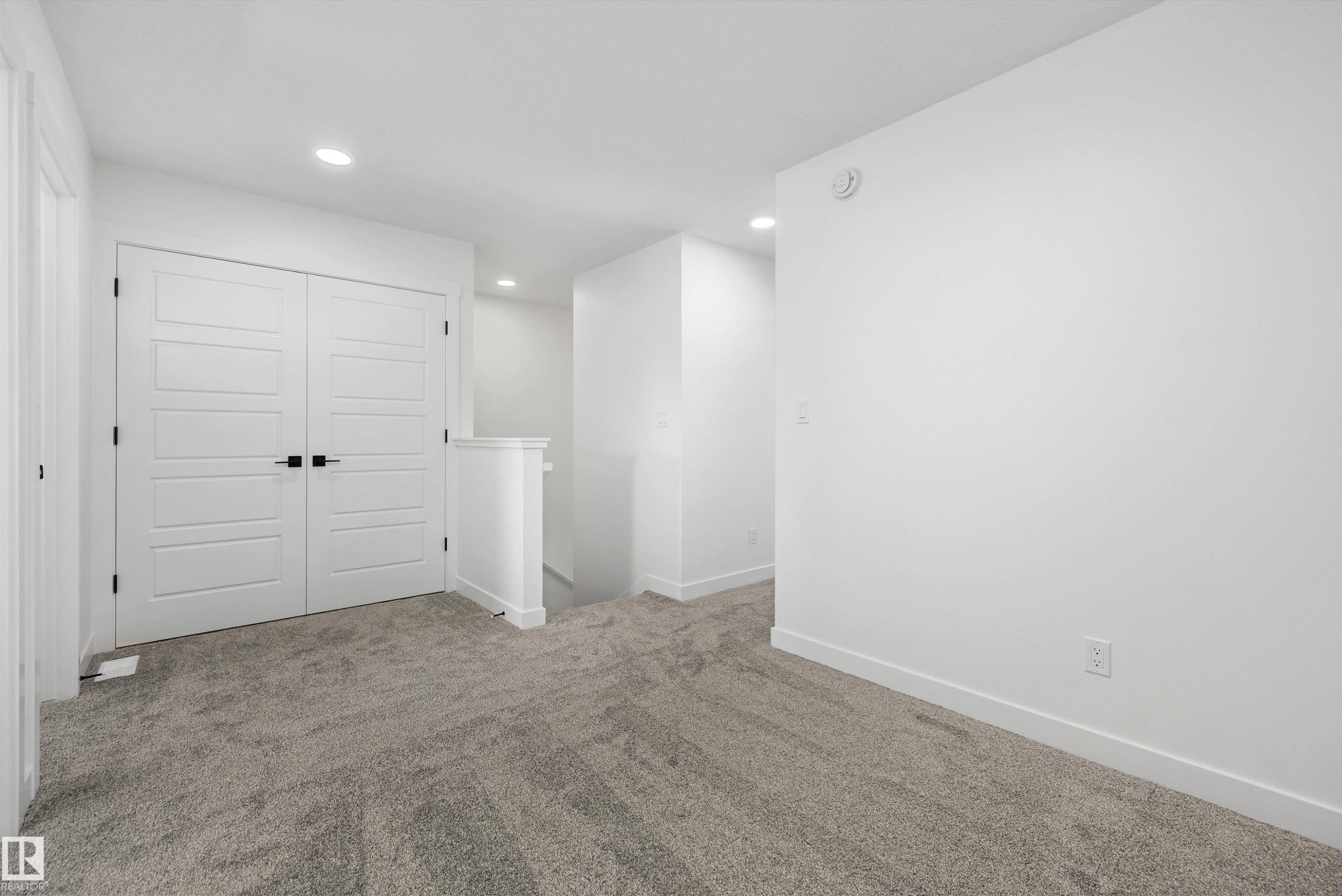 20631 43 Avenue, Edmonton, AB - Indoor Photo Showing Other Room