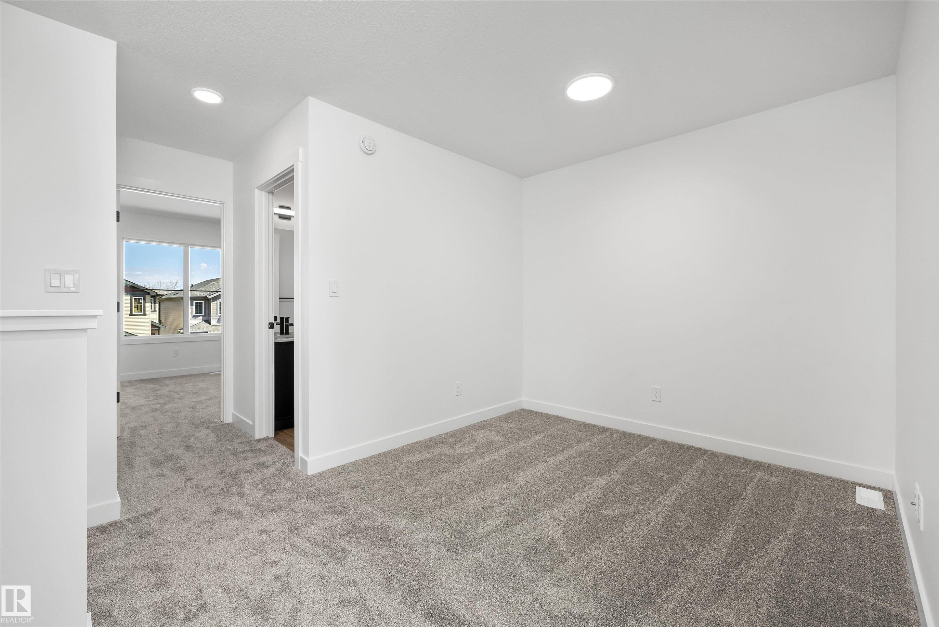 20631 43 Avenue, Edmonton, AB - Indoor Photo Showing Other Room