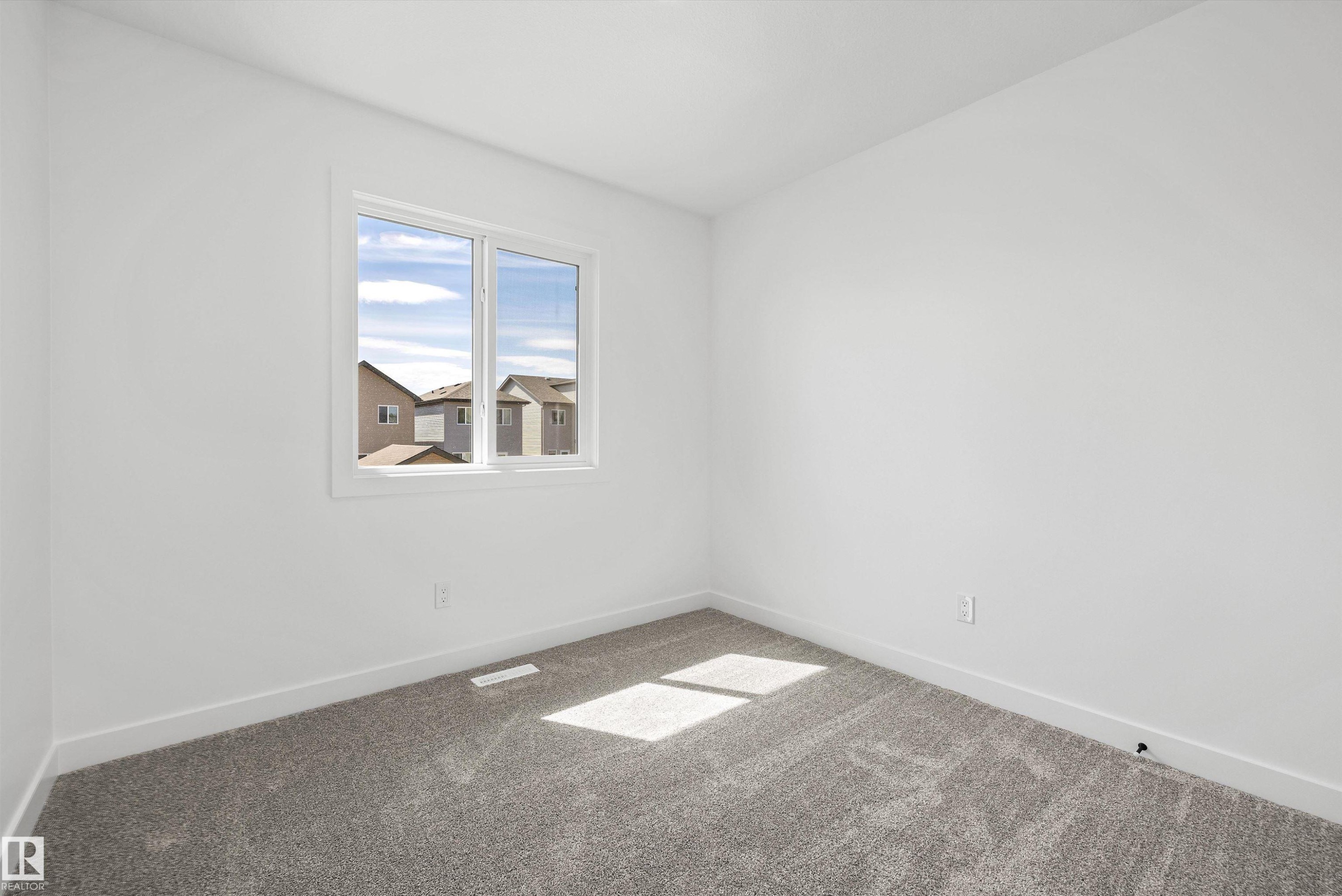 20631 43 Avenue, Edmonton, AB - Indoor Photo Showing Other Room