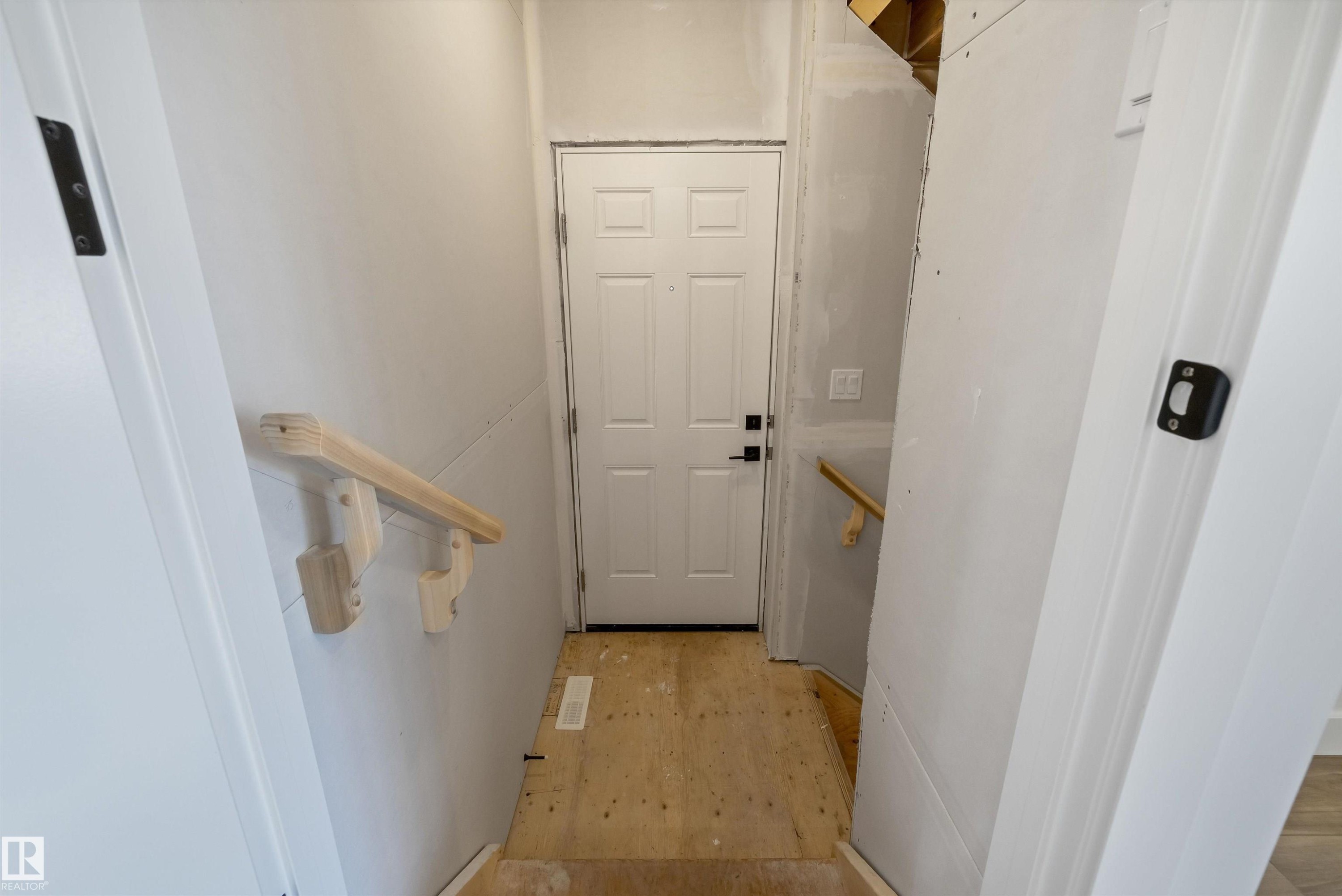 20631 43 Avenue, Edmonton, AB - Indoor Photo Showing Other Room