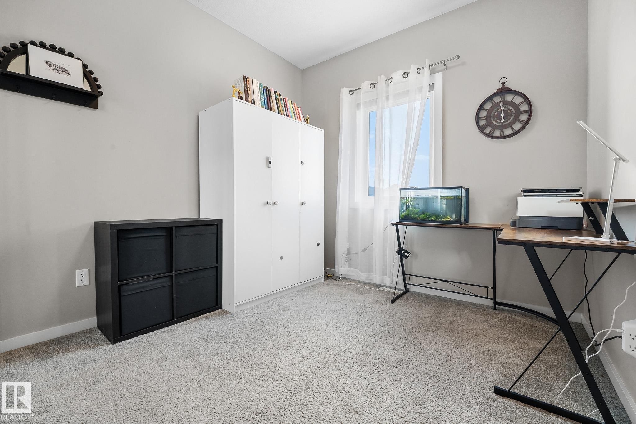 911 Morris Way, Leduc, AB - Indoor Photo Showing Office