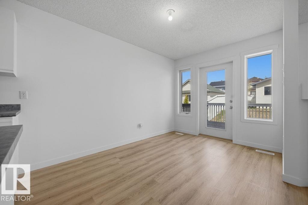 2076 Tanner Wynd, Edmonton, AB