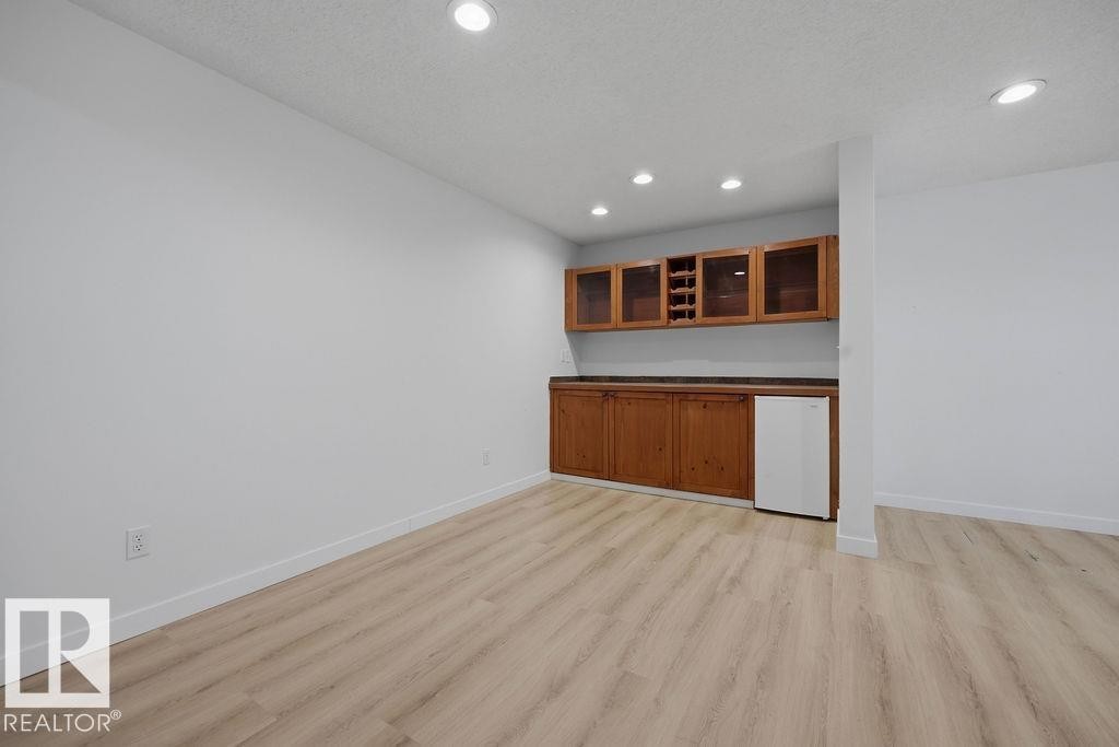 2076 Tanner Wynd, Edmonton, AB