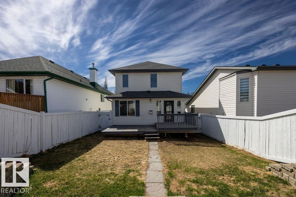 2076 Tanner Wynd, Edmonton, AB