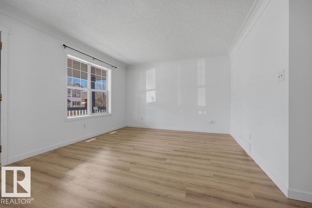 2076 Tanner Wynd, Edmonton, AB