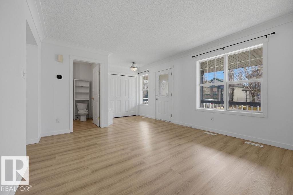 2076 Tanner Wynd, Edmonton, AB