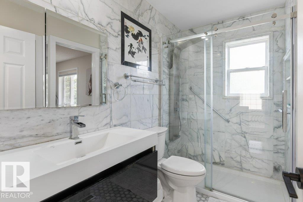 16 4 Fraser Drive, St. Albert, AB - Indoor Photo Showing Bathroom
