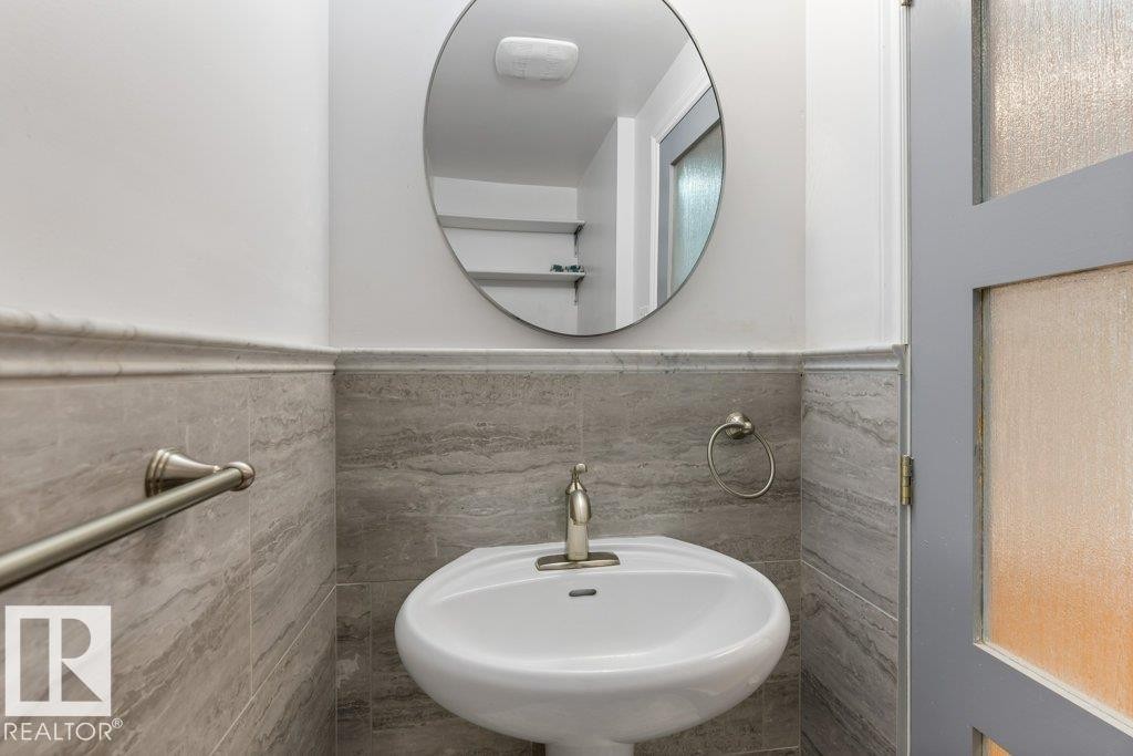 16 4 Fraser Drive, St. Albert, AB - Indoor Photo Showing Bathroom