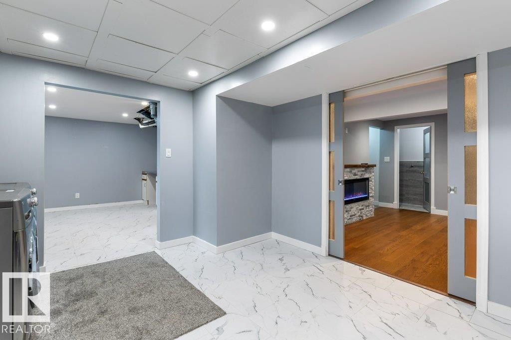 16 4 Fraser Drive, St. Albert, AB - Indoor