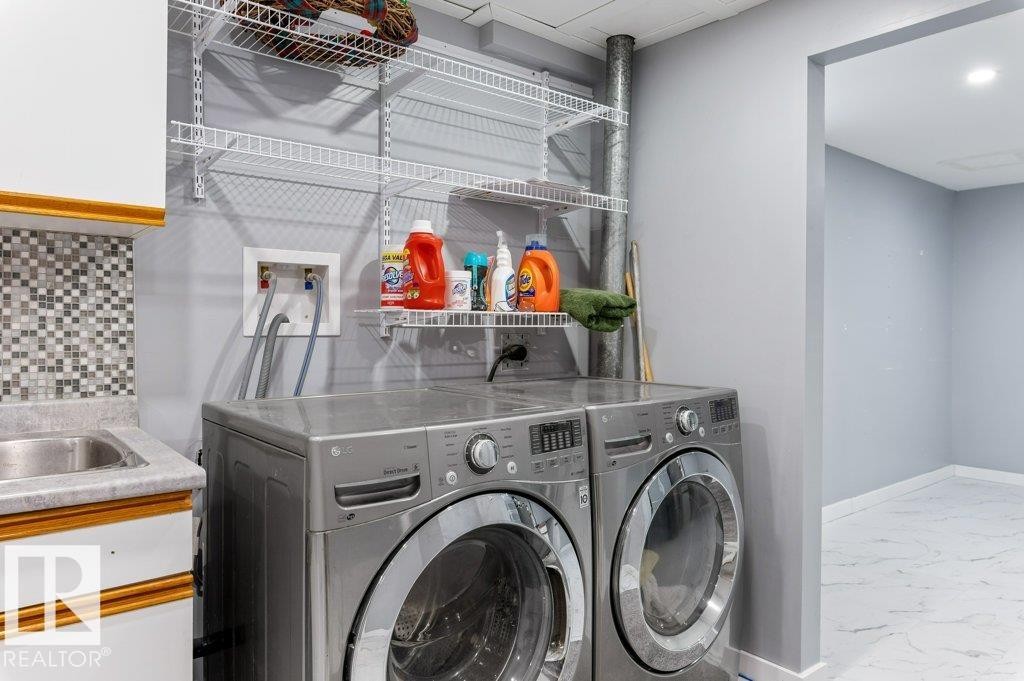 16 4 Fraser Drive, St. Albert, AB - Indoor Photo Showing Laundry Room