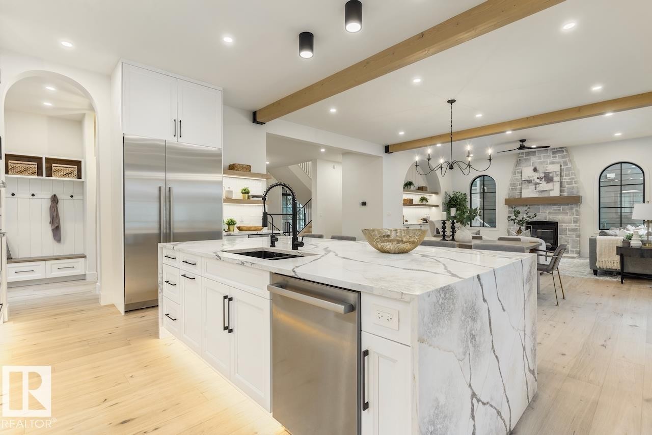 10519 138 Street Nw, Edmonton, AB - Indoor Photo Showing Kitchen With Upgraded Kitchen