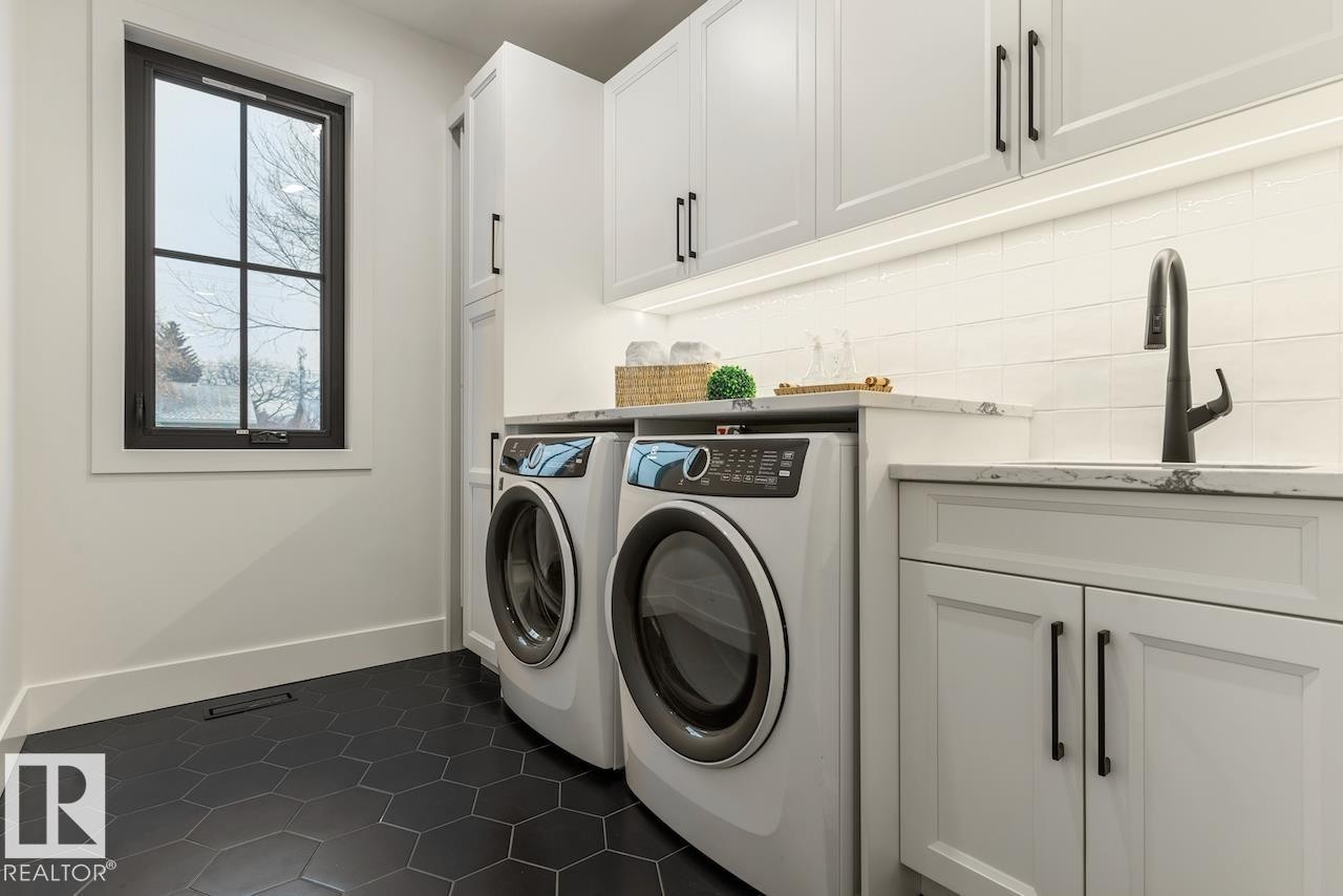 10519 138 Street Nw, Edmonton, AB - Indoor Photo Showing Laundry Room