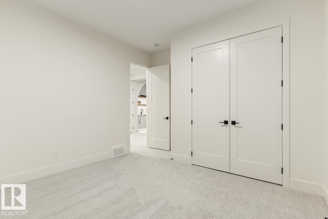 10519 138 Street Nw, Edmonton, AB - Indoor Photo Showing Other Room